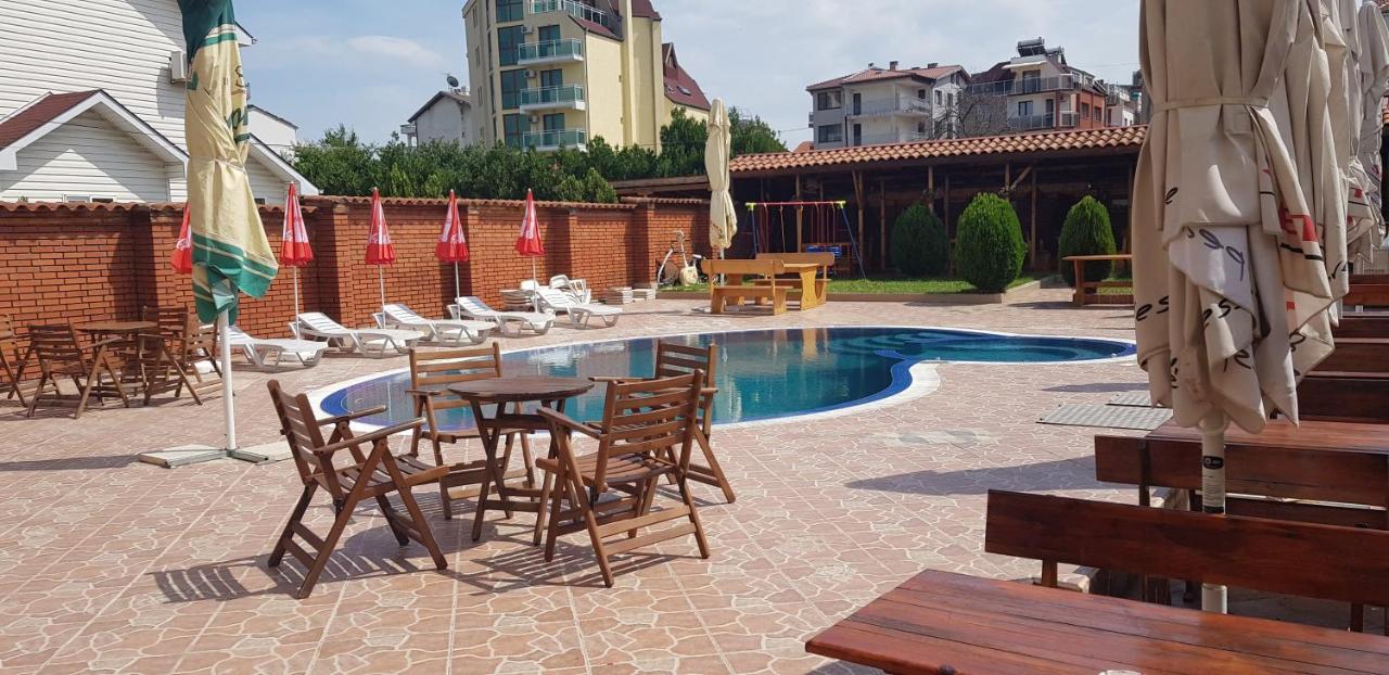 Hotel Laguna - Guest House Primorsko Zewnętrze zdjęcie