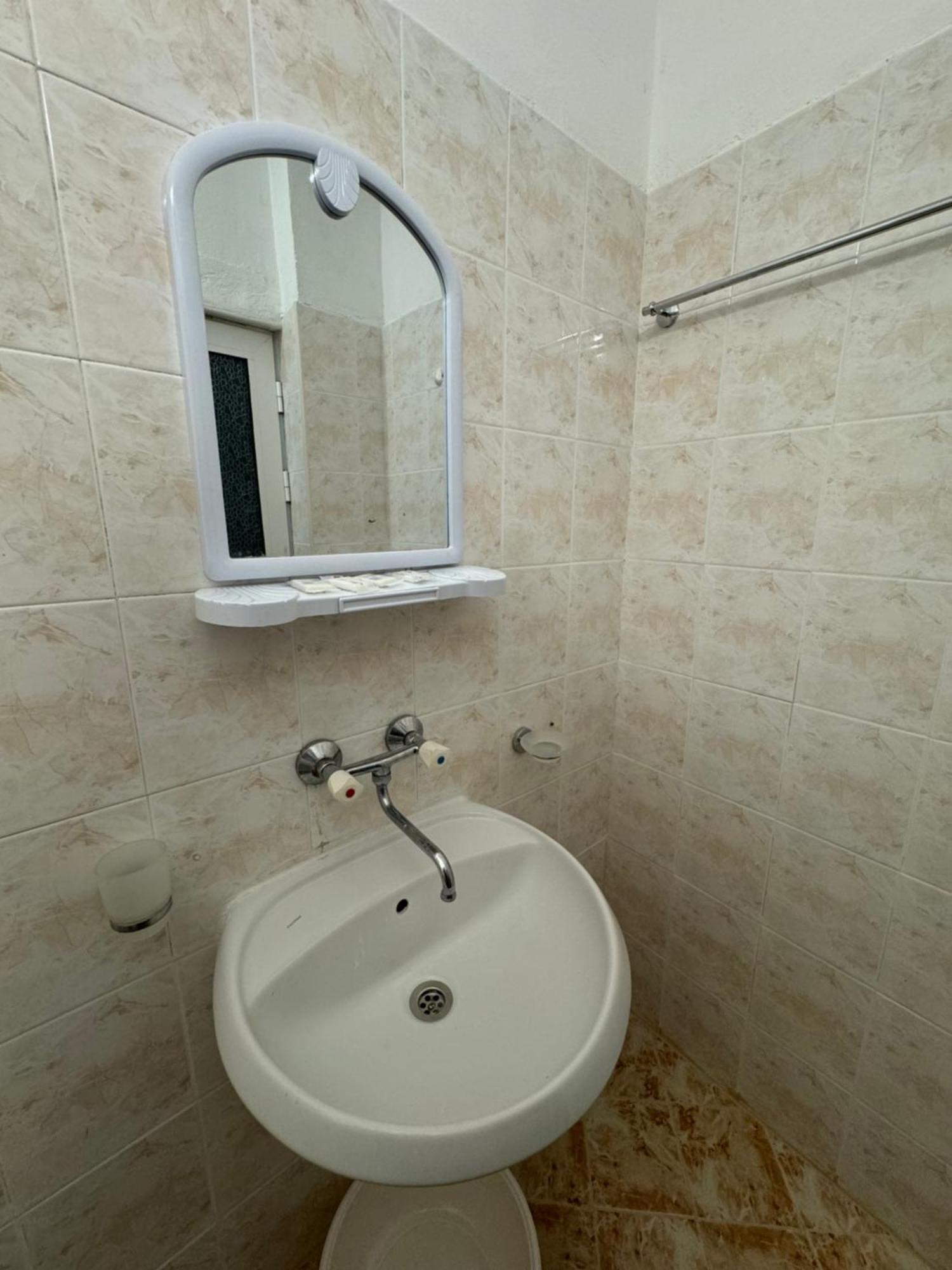 Hotel Laguna - Guest House Primorsko Zewnętrze zdjęcie
